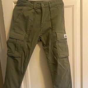 Pantalon Zara cargo kaki